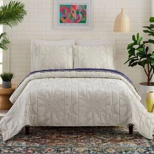 Quilted Star & Moon Quilt Set in Cream